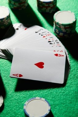 Live dealer at Galactic Gems table with HD camera angle on cards and layout